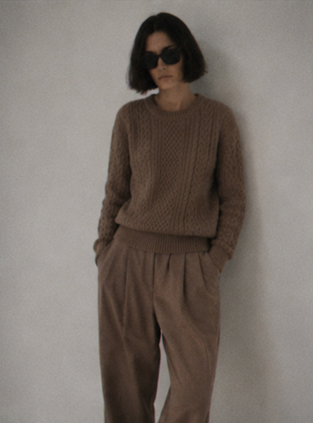 Cashmere Cable Knit Sweater in Classic Camel