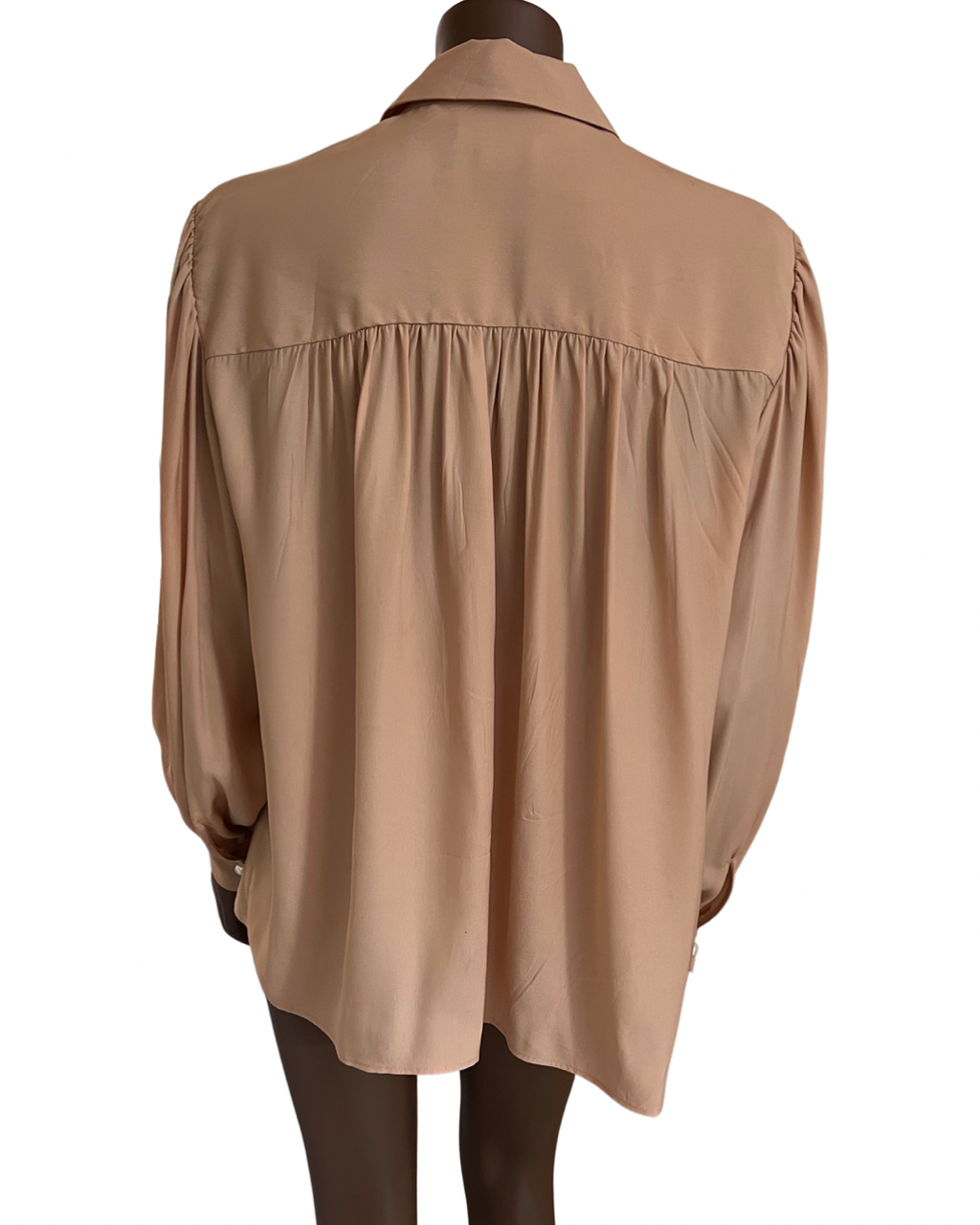 Silk blouse with puff sleeve and pearl buttons in Adobe